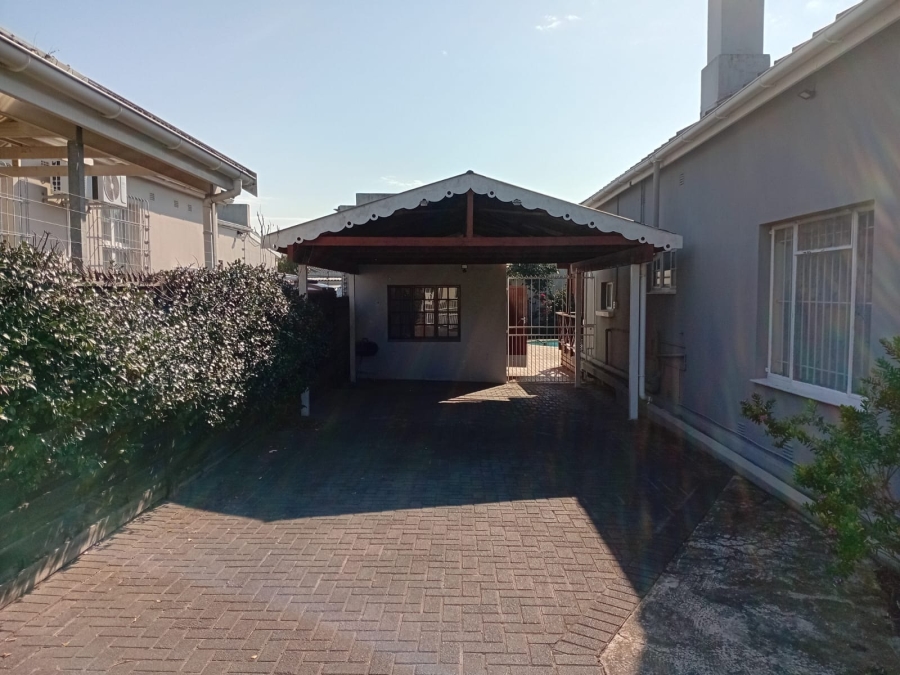 To Let 4 Bedroom Property for Rent in Selborne Eastern Cape